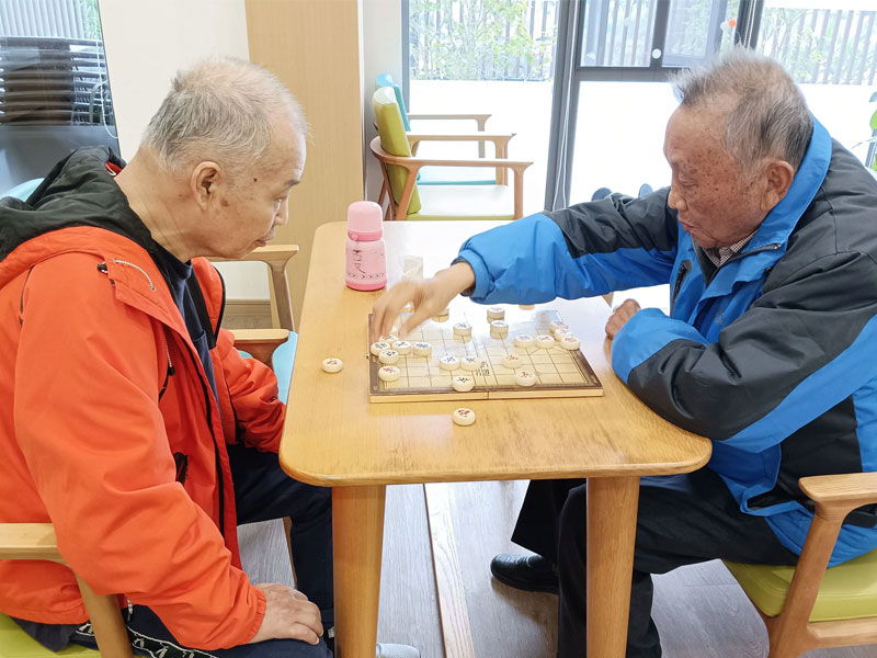 银发经济背后的养老困境 机器人能解决吗？