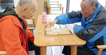 银发经济背后的养老困境 机器人能解决吗? 银发经济背后的养老困境 机器人能解决吗?