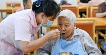 为失能老年人建立多层次养老服务保障体系 为失能老年人建立多层次养老服务保障体系