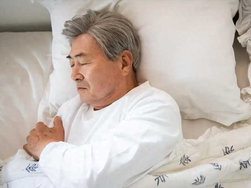 中老年人养老睡眠健康
